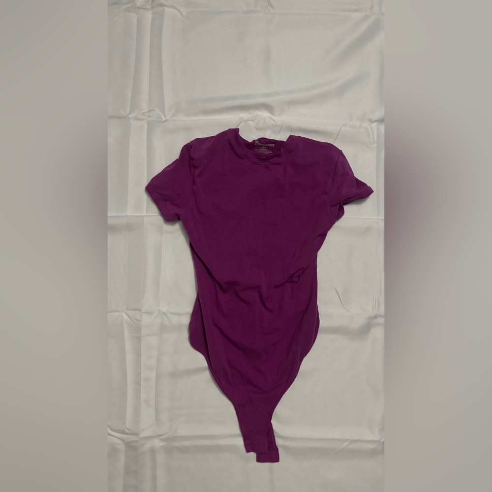 No Boundaries Women's Purple Short Sleeve Tee